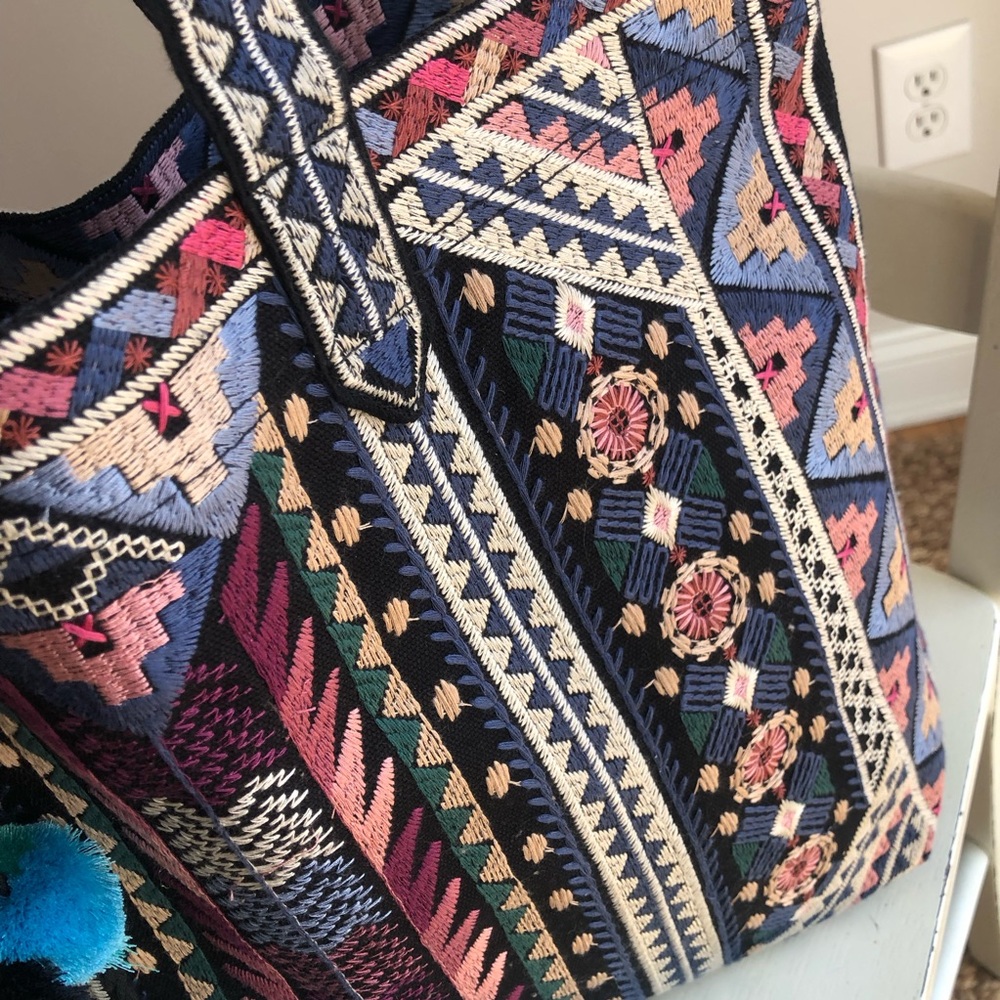 New: Johnny Was Embroidered Tote with Pom Tassels - Picture 9 of 14